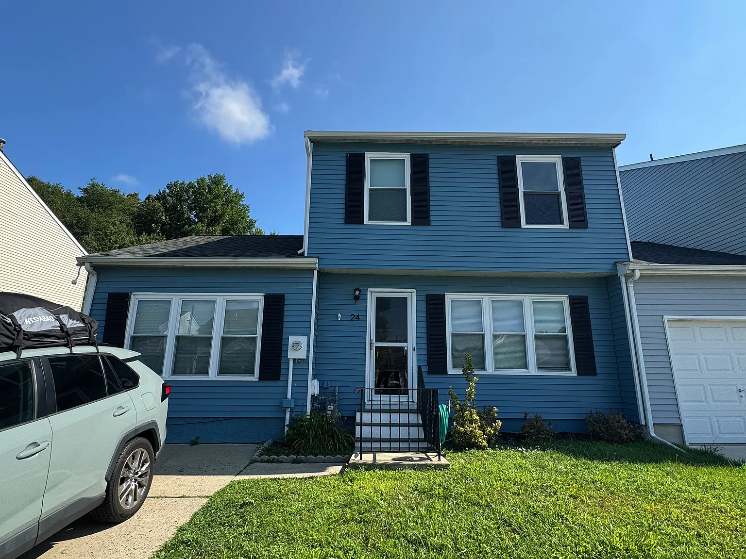 4 bed, 1712 sqft, $2,699 — Photo 1
