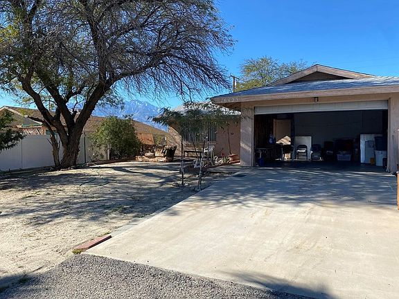 2nd image of 16423 Avenida Descanso