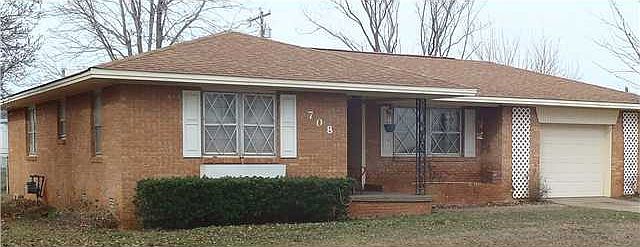 2nd image of 708 S Pulliam Ave