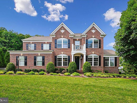 2nd image of 16119 Turning Leaf Ln