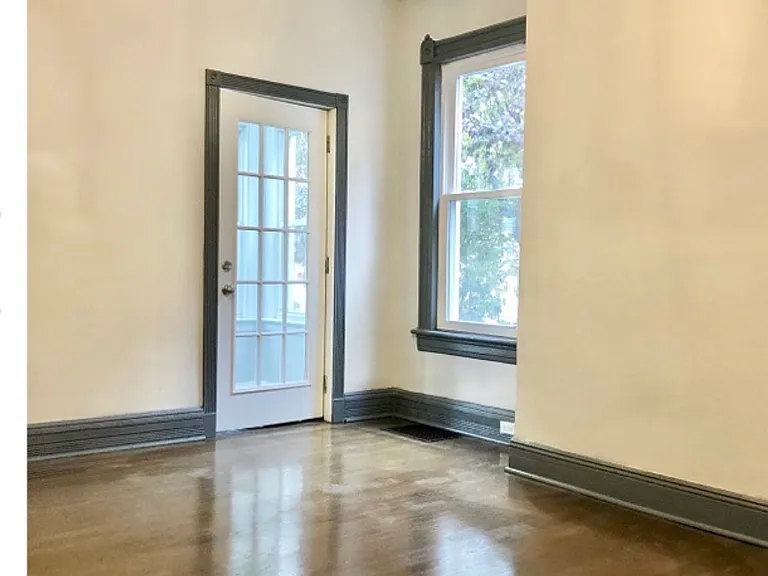 717 Avenue E #2 — Photo 5
