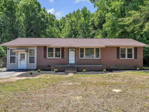103 David St, Woodruff, SC 29388