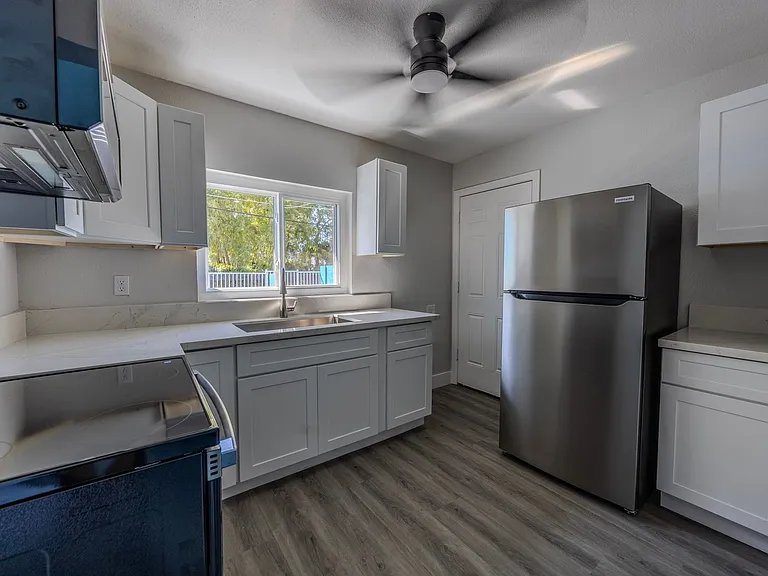1008 S 3rd St #4 — Photo 1