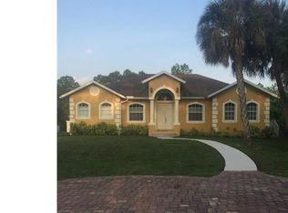 1471 15th St SW, Naples, FL 34117