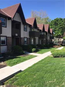 6210 Robinson St APT 1, Overland Park, KS, 66202