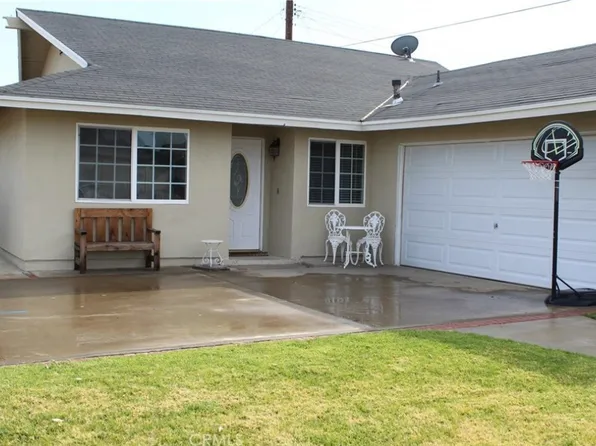 19738 Aldbury St, Santa Clarita, CA 91351