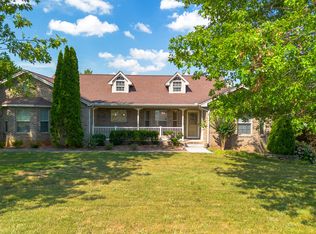 185 Florence Cir, Dandridge, TN 37725