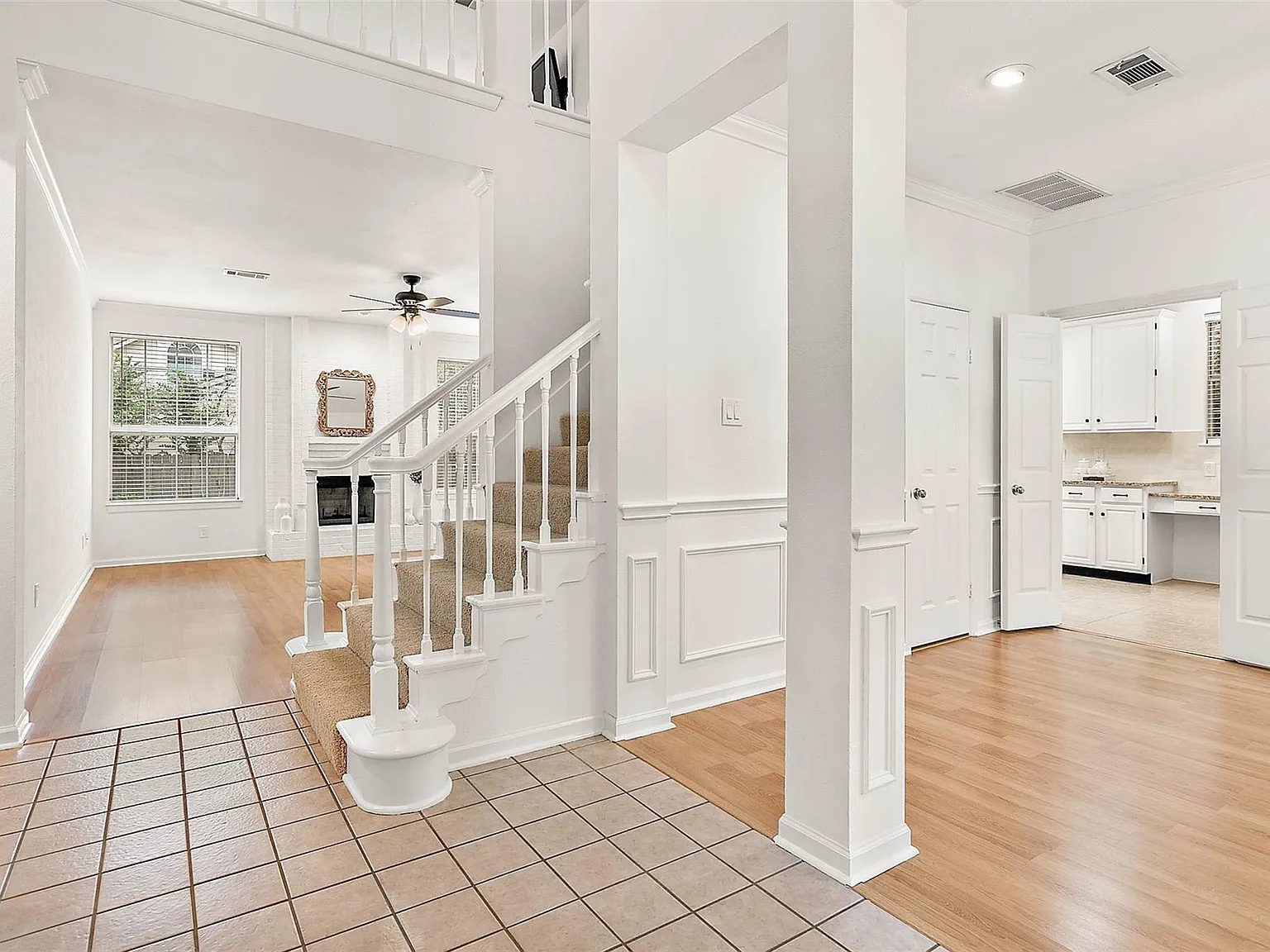 4 bed, 2.5 bath, 2626 sqft, $3,000 — Photo 4