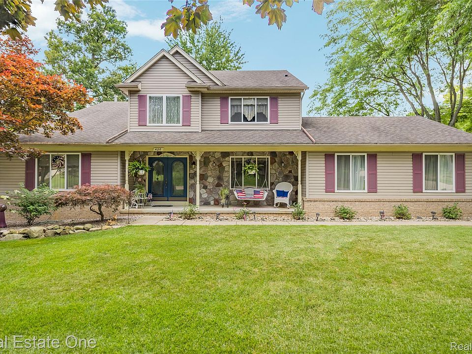1st image of 420 Rosario Ln