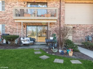 6S010 Steeple Run Dr APT 1-D, Naperville, IL