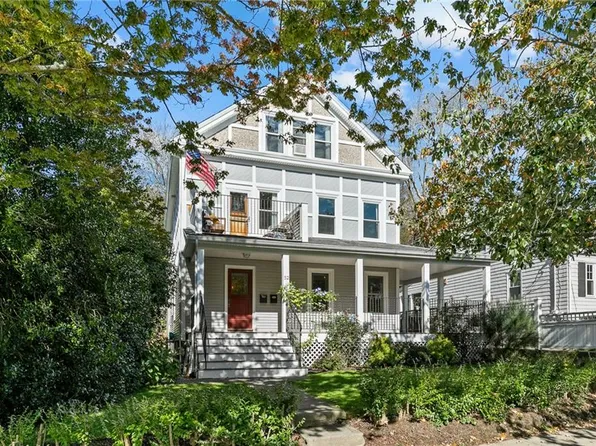 52 Morton Ave APT 1, Newport, RI 02840