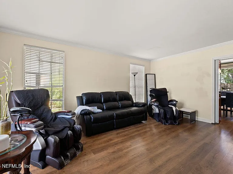 4339 Genoa Ave — Photo 13
