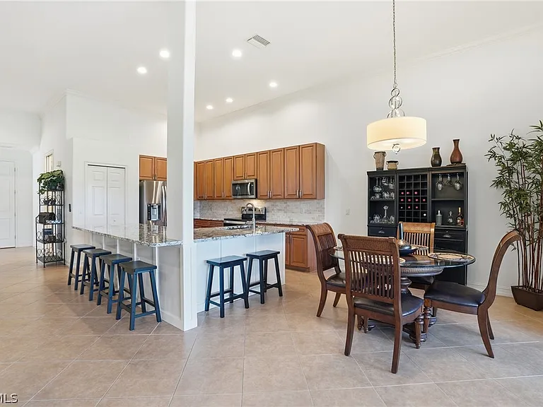 9340 Triana Ter #4 — Photo 12