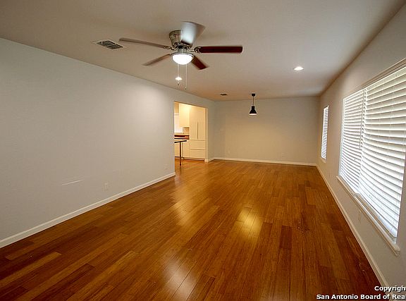 3rd image of 64 Vaughan Pl
