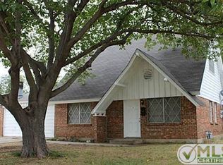 317 Thompson Dr, Saginaw, TX 76179