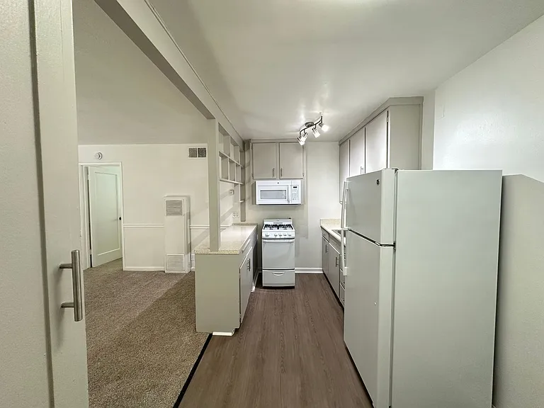 Live Where Downtown Meets Midtown at 1808 N Street — Photo 19