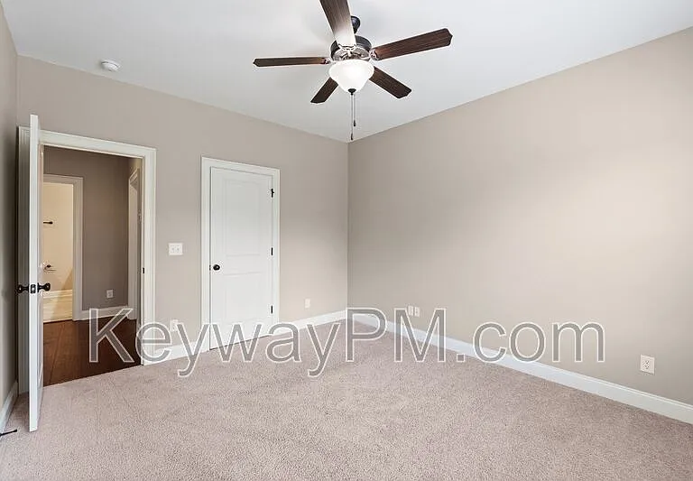 507 Windermere St — Photo 22
