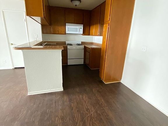 2nd image of 9151 Darby Ave APT 105