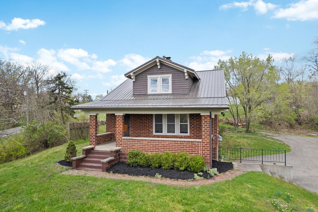 Real estate listing image
