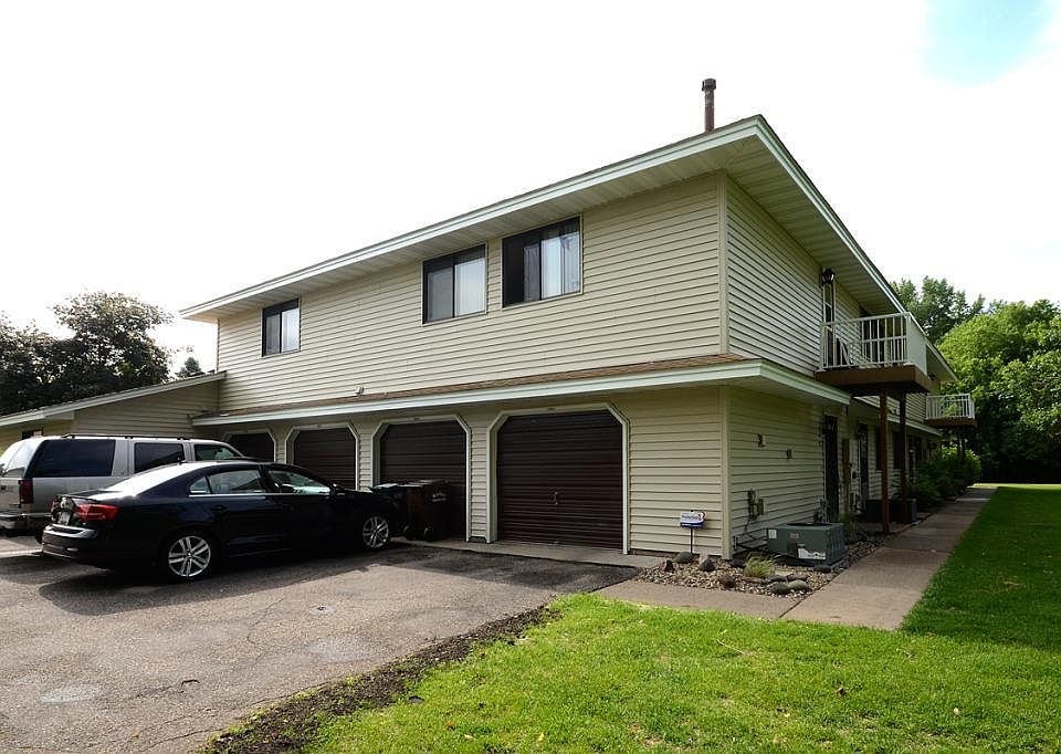 1st image of 2643 Brookdale Ln N