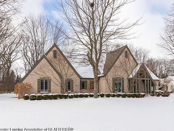 2nd image of 6445 Oakencliffe Ln