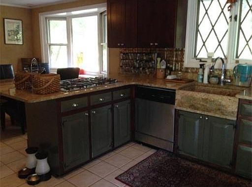 4th image of 109 Bachelor St