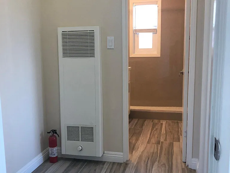 756 Jefferson Ave #B — Photo 15