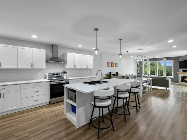 668 Lyne Rd, Kamloops, BC V2B 6N7