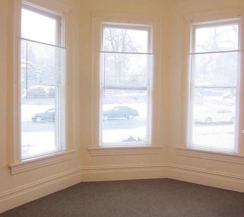 2nd image of 135 B St APT 3