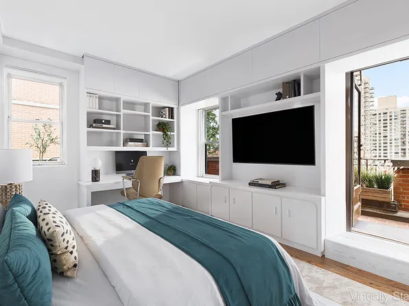 320 East 72nd Street image 10 of 22