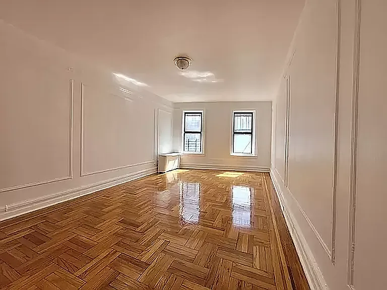 2976 Marion Ave #J6 — Photo 1