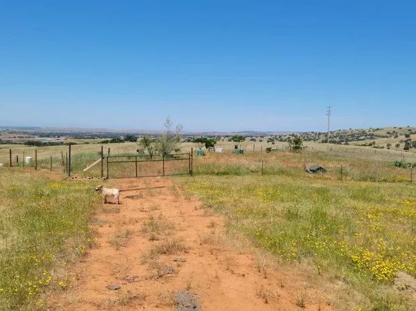 Zorro Rd, La Grange, CA 95329