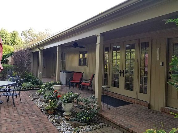 4th image of 4118 Fairfax Ct