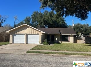 105 Richmond Rd, Victoria, TX 77904