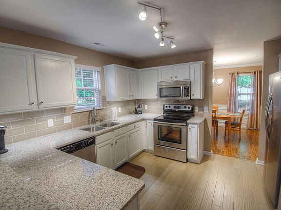 5th image of 1533 Deer Forest Dr