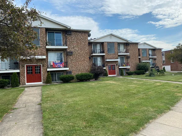 Colonial Gardens, 9901 Niagara Falls Blvd #334, Niagara Falls, NY 14304