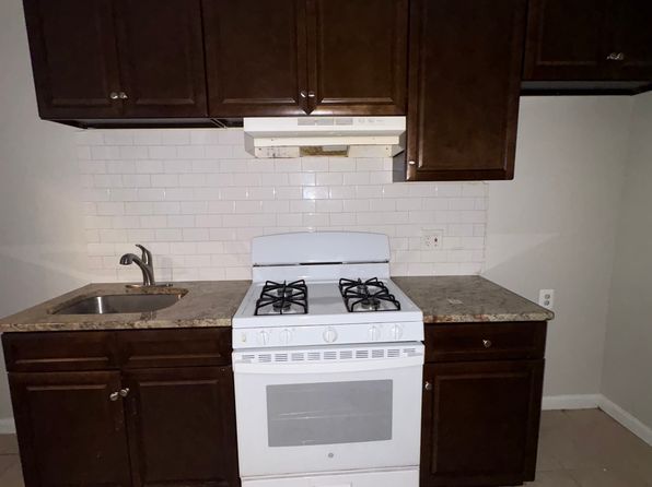 83 Market St APT 2