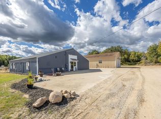 1445 190th Ave, Morley, MI 49336