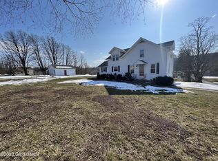 607 Youngs Corners Rd, Amsterdam, NY 12010