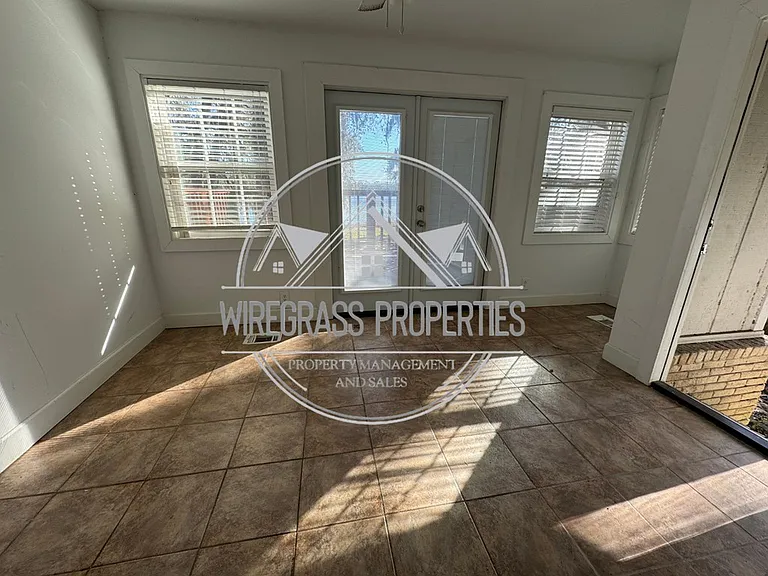 5224 David Dr — Photo 4