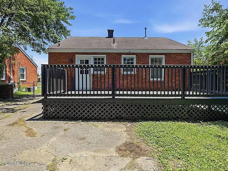 1019 W Indian Trl — Photo 15