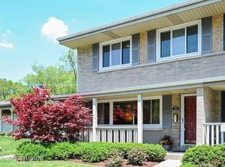 3215 Central St, Evanston, IL 60201