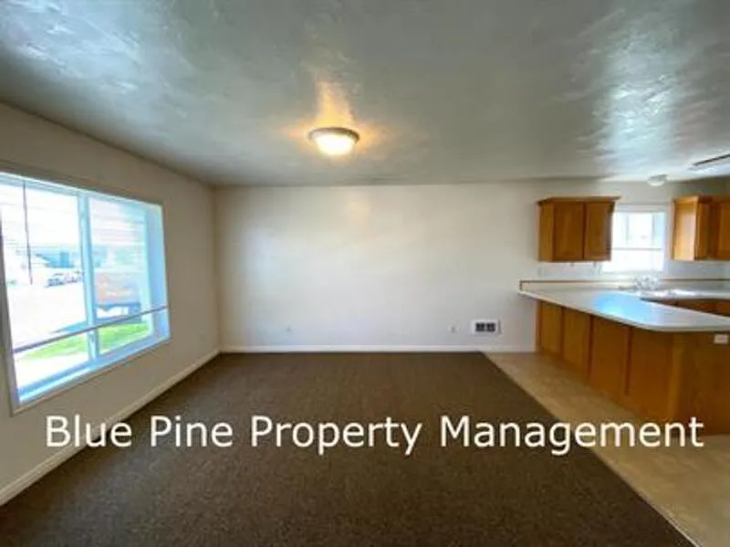 Building Photo - 3156 E Chasewood Dr #3