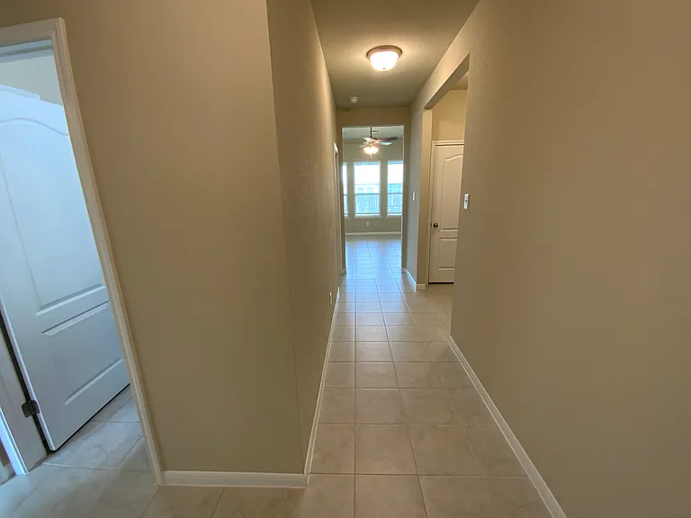 1228 Grand Oak Trl — Photo 7
