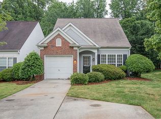 848 Autumn Rain Ln, Charlotte, NC 28209