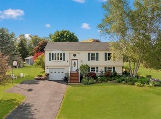 240 Gillespie St, Pine Bush, NY 12566