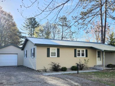 716 Beech St, Tawas City, MI, 48763