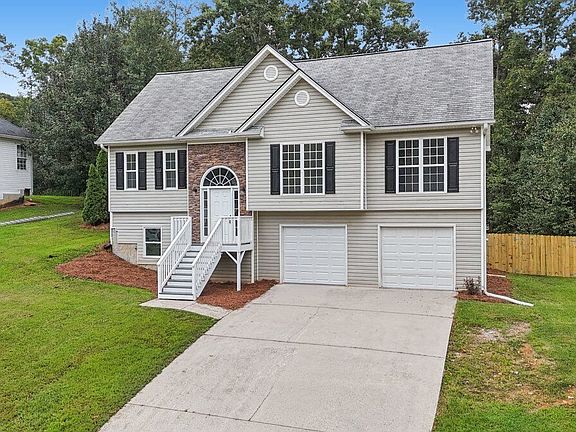 2nd image of 16 Bay Ct SW