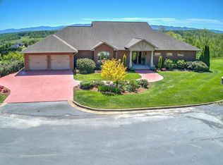 147 Simmons Rdg, Johnson City, TN 37604