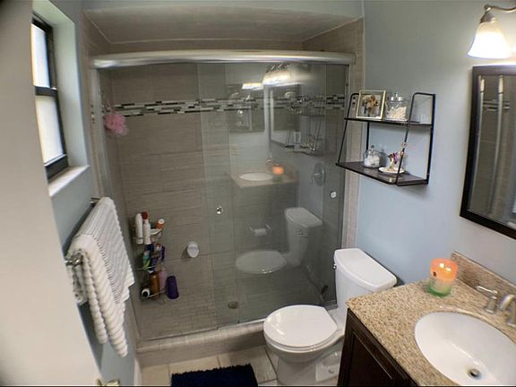 5th image of 1200 Palmer St #B